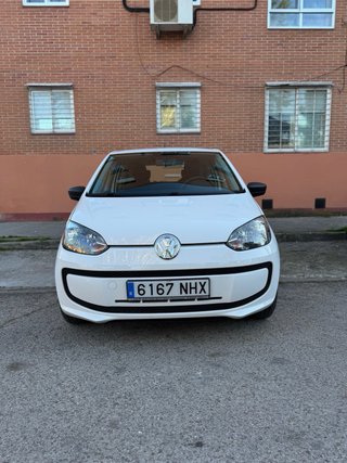 Volkswagen up! 2014