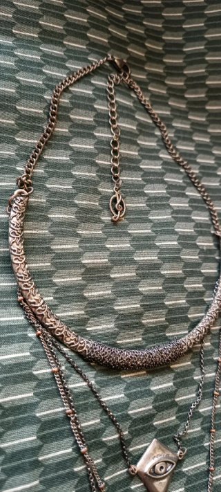 Collar Boho varias capas: ojo, mandala y pluma