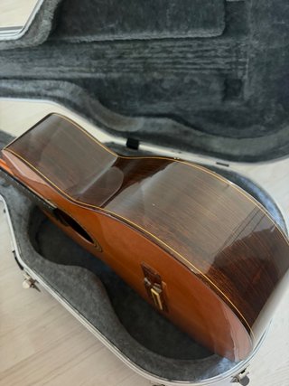 Guitarra Alhambra 9C