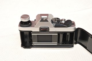 Cámara Olympus OM-20 (solo cuerpo)