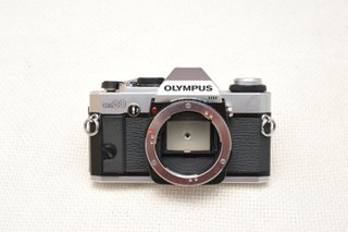 Cámara Olympus OM-20 (solo cuerpo)