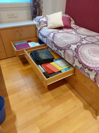 Cama nido de madera con cajones
