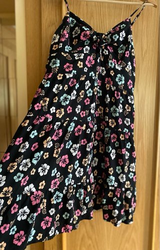Vestido Clockhouse floral tirantes talla 44