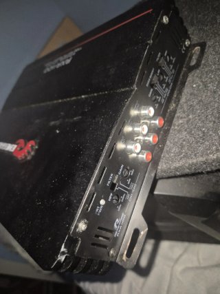 Subwoofer Alpine con Amplificador renegade Car Aud