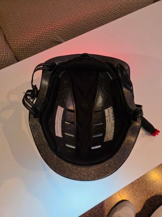 Casco Bicicleta o Patinete eléctrico con luces.