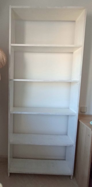 Estantería blanca de madera NECESITA PINTAR
