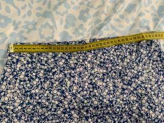Falda Zara satén flores azul XS