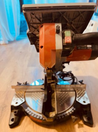Sierra Ingletadora Stayer SC 210 BW Profesional