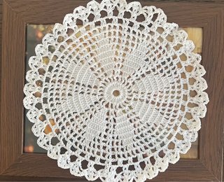 Renda de algodão feita à mão (croché)