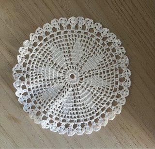 Renda de algodão feita à mão (croché)