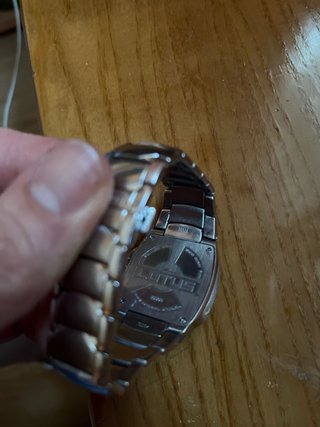 Reloj Lotus Negro y Plateado