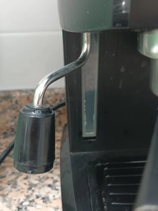 Cafetera Express DeLonghi Negra