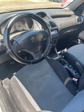 Peugeot 206 2003
