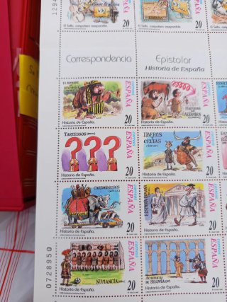 Lote 2 hojas sellos: Correspondencia, Epistolar E