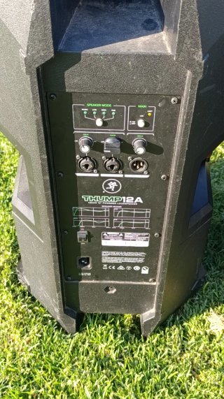 Altavoces Mackie Thump 12 A