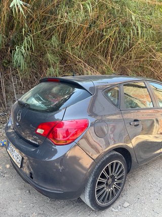 Opel Astra 2014