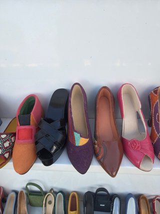 Colección de calzado y bolsos