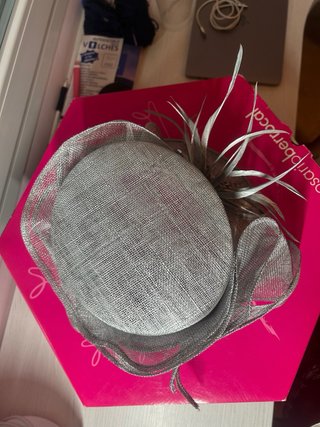 Sombrero fiesta Rosario Berrocal plata