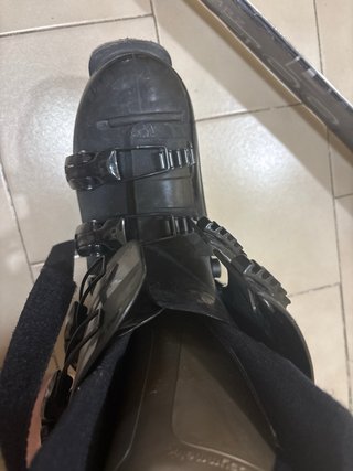 Esquís Quechua MRZ 700 con fijaciones