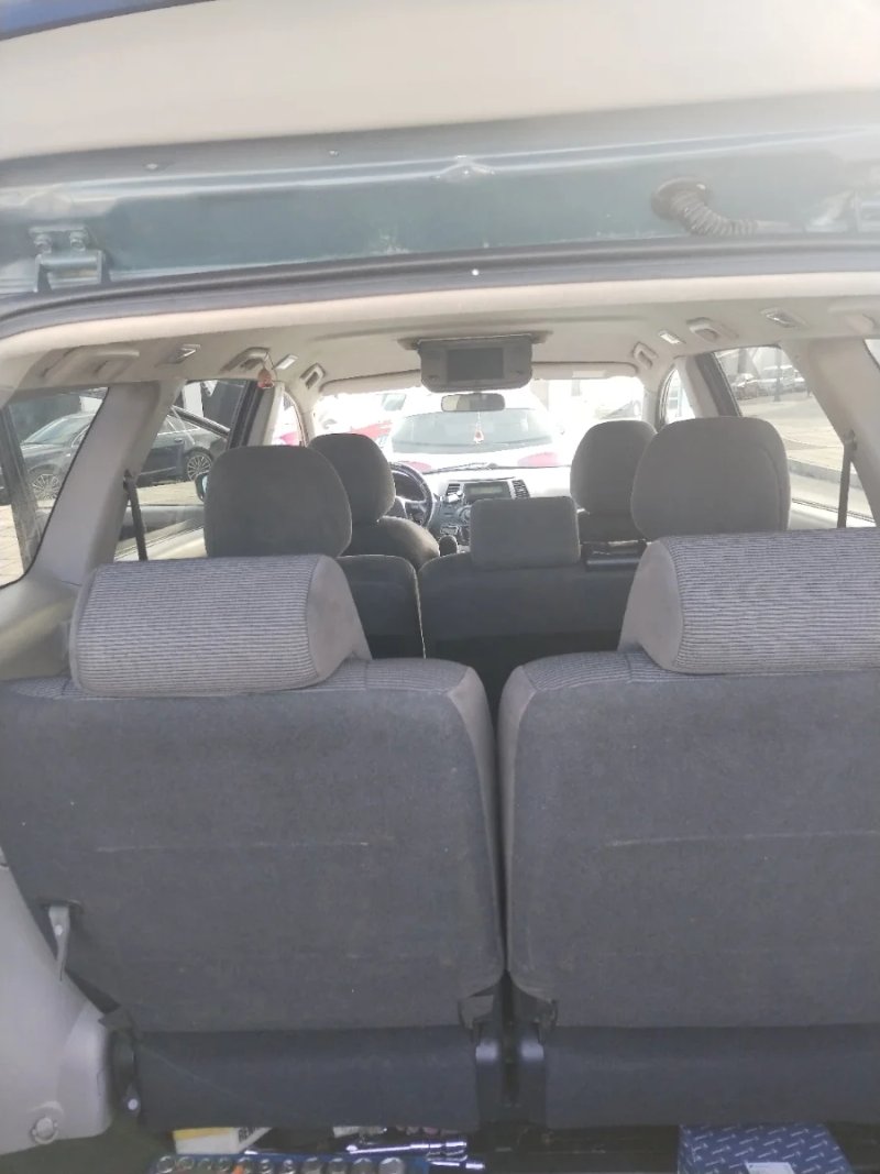 Mitsubishi Grandis 2008 - foto 1