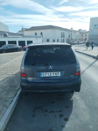Mitsubishi Grandis 2008