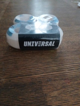 Reudas de eskate marca universal