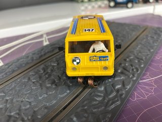 Pinzaguer STS Scalextric Amarillo 4x4