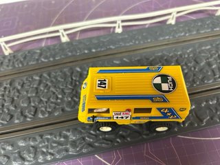 Pinzaguer STS Scalextric Amarillo 4x4