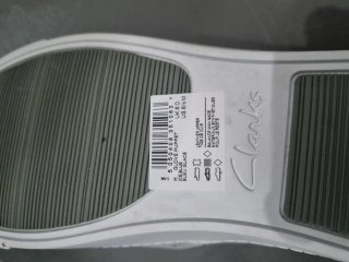 Bellissime scarpe  Clarks, mai indossate.
