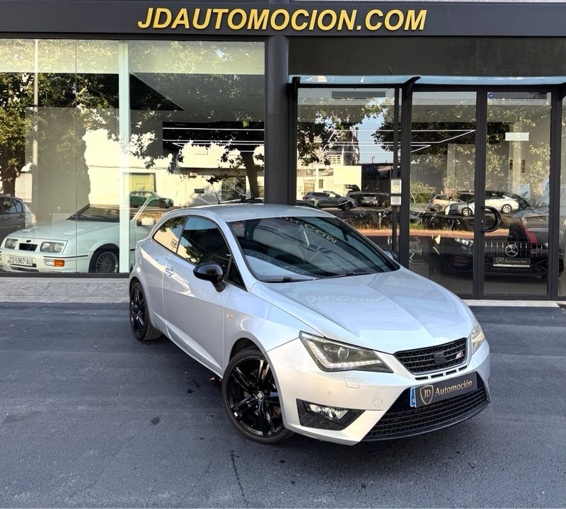 SEAT Ibiza SC 1.8 TSI S&S Cupra 2016, foto 3
