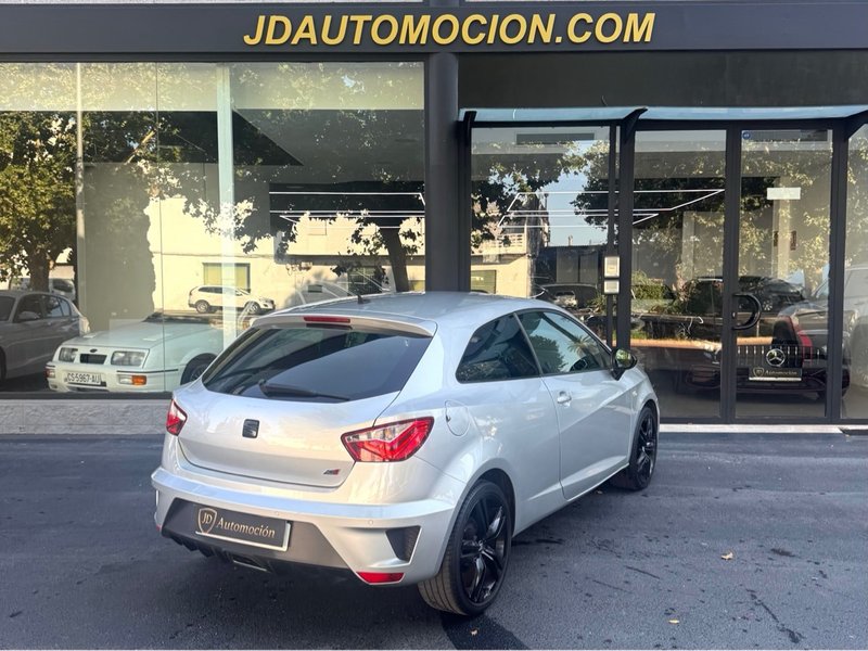 SEAT Ibiza SC 1.8 TSI S&S Cupra 2016, foto 2
