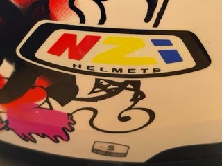 CASCO JET NZI ABIERTO DISEÑO GRAFITI MUJER TALLA S