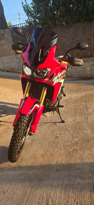 Honda Africa Twin 2017 Roja y Blanca