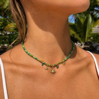 Collar Verde Cuentas Doradas Abalorios Celestial