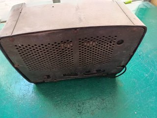 radio antigua, tocadiscos y proyector