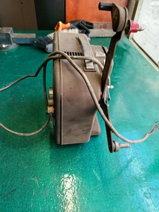 radio antigua, tocadiscos y proyector