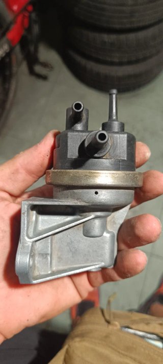 Bomba gasolina Renault R5 TS