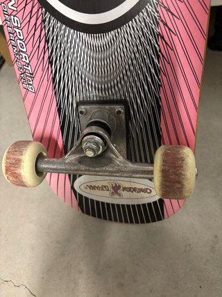 Tabla de Skate QXME Diseño Rosa