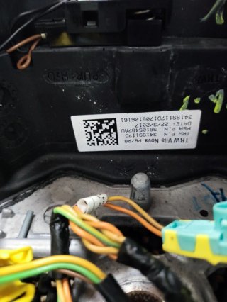 Volante Peugeot con airbag