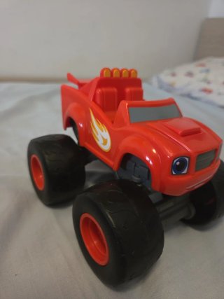 Coches Blaze y los monster machine