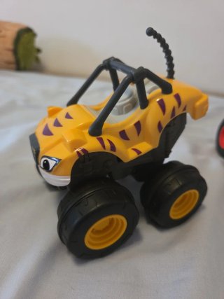 Coches Blaze y los monster machine