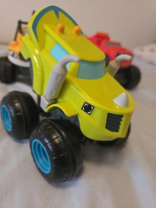 Coches Blaze y los monster machine