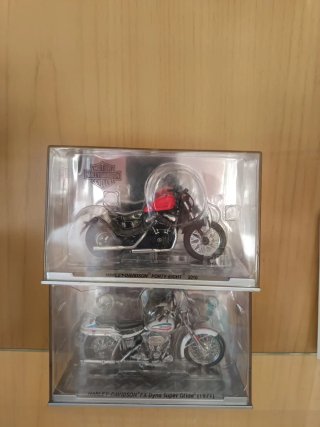 Dos motos a escala 1:24 Harley Davison nuevas