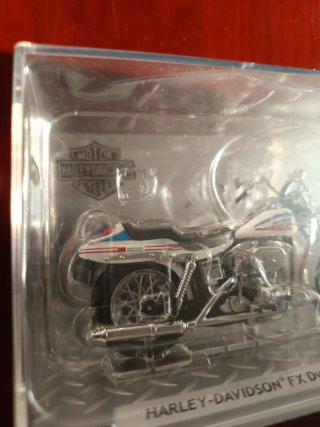 Dos motos a escala 1:24 Harley Davison nuevas