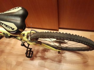 Bicicleta Megamo amarilla