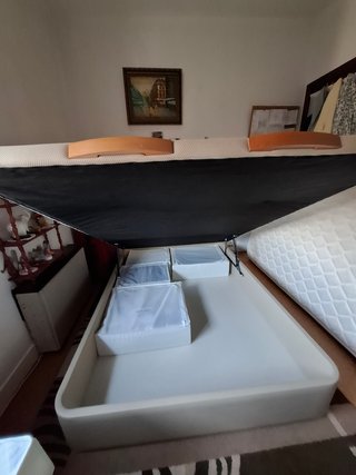 Canapé y colchón, nuevos ,venta por mudanza .