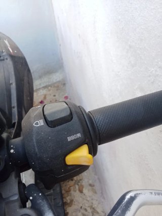 Amortiguador y mando luces Aprilia SR