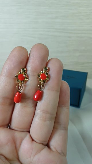 Pendientes Vintage Cubanitas Chapado Oro y Coral