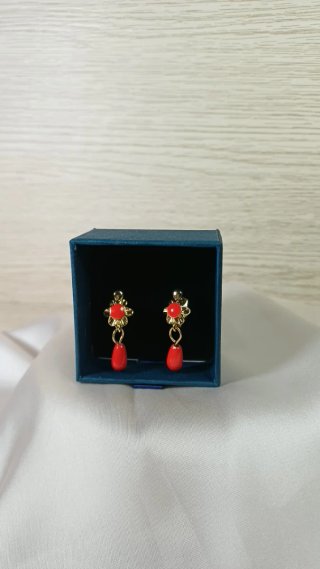Pendientes Vintage Cubanitas Chapado Oro y Coral