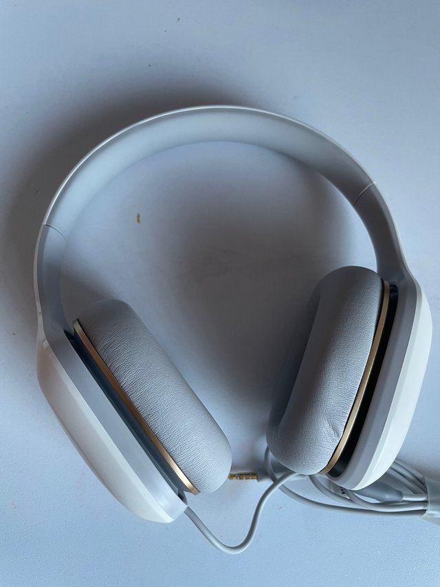 Auriculares Xiaomi Mi Headphones Comfort Dorados